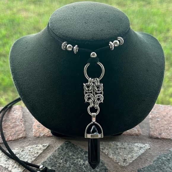 Handmade maille necklace with black obsidian bullet adjustable choker boho goth - Picture 4 of 16